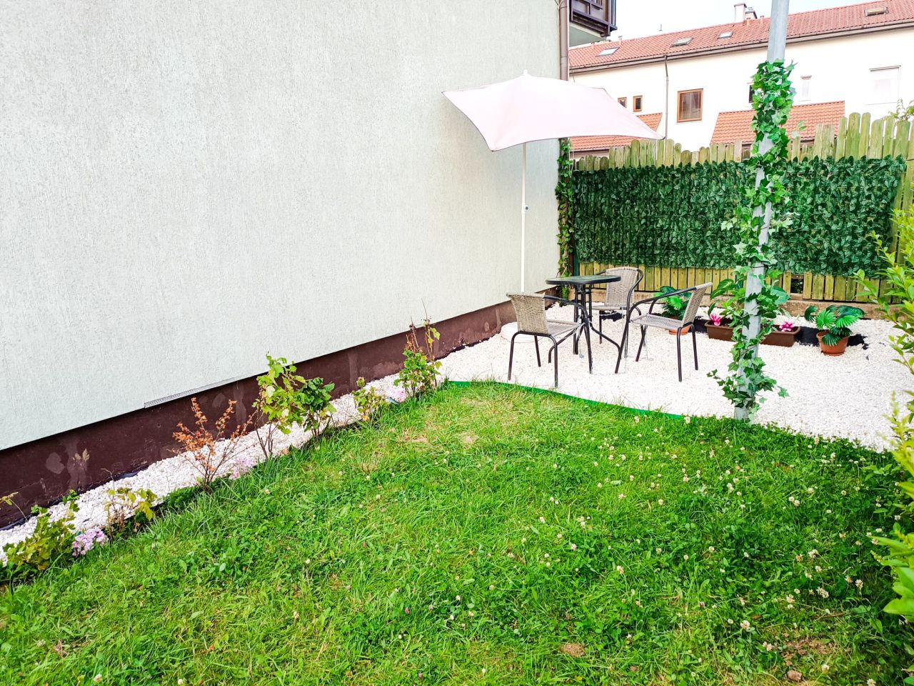 dom szeregowy, 4 pokoje Kołobrzeg, ul. Różana. Zdjęcie 9