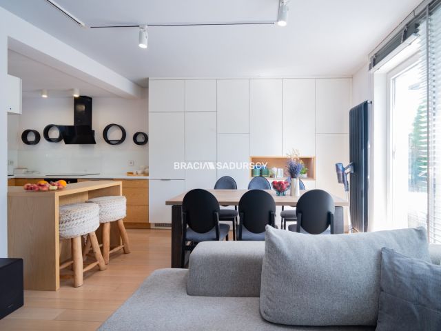 dom wolnostojący, 4 pokoje Kraków Dębniki, ul. Zakrzowiecka. Zdjęcie 2