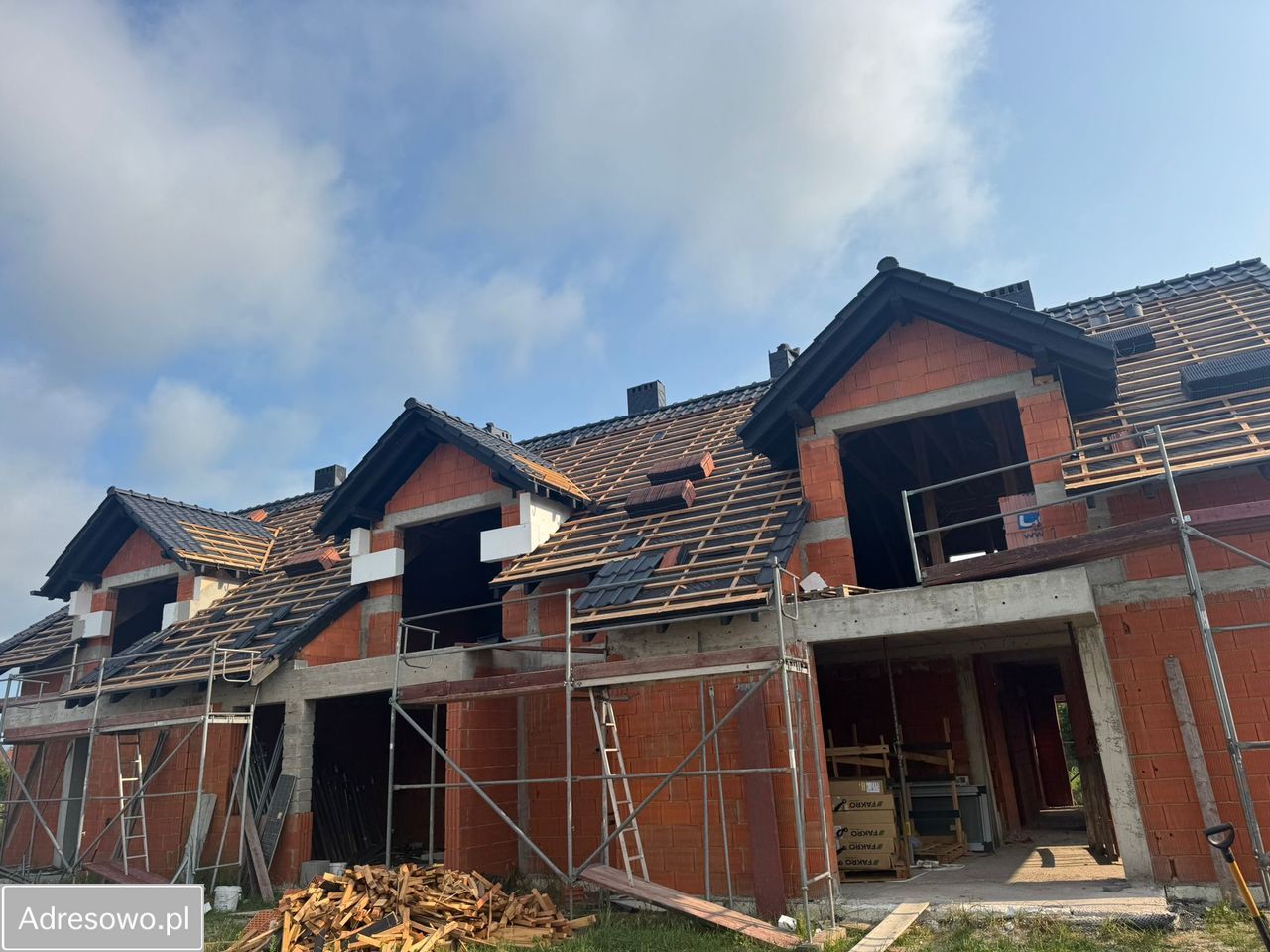 dom szeregowy, 5 pokoi Kępa, ul. Kasztanowa. Zdjęcie 2