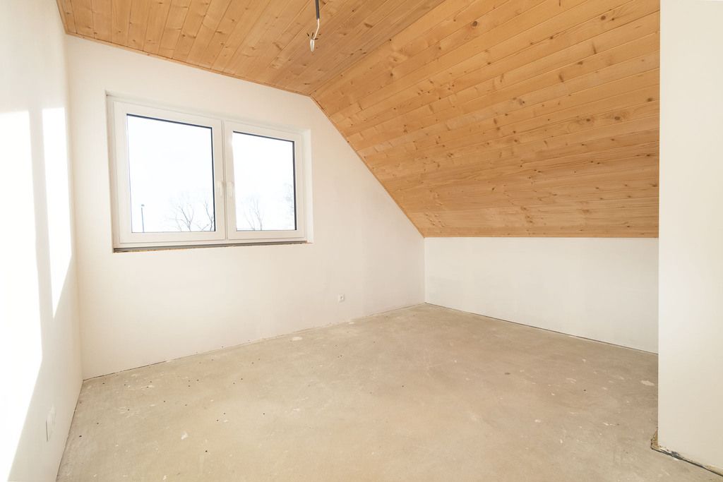 dom wolnostojący, 7 pokoi Lutowiska. Zdjęcie 12