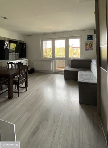 Mieszkanie 3-pokojowe Gdańsk Chełm, ul. prof. Romualda Cebertowicza. Zdjęcie 1