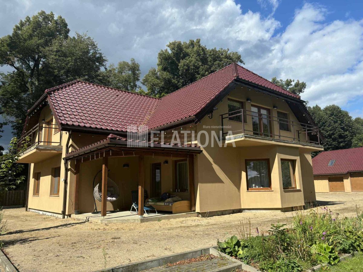 dom wolnostojący, 21 pokoi Gardzień