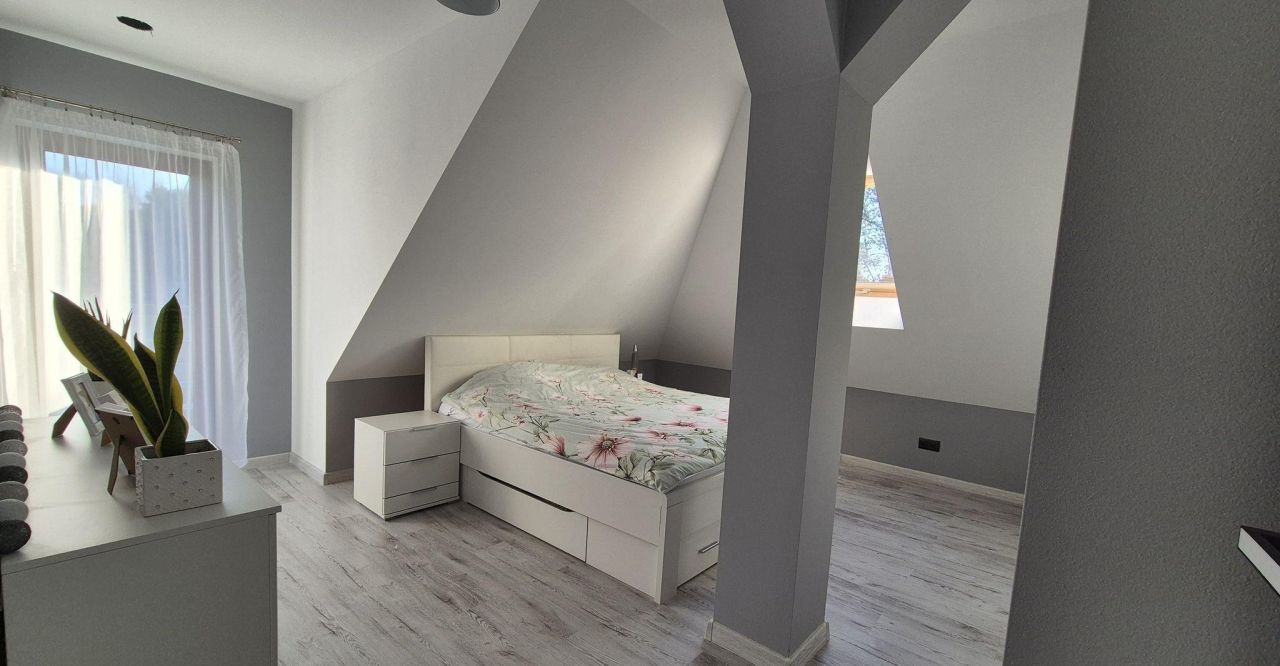 dom wolnostojący, 4 pokoje Gościęcice, Średnia. Zdjęcie 12