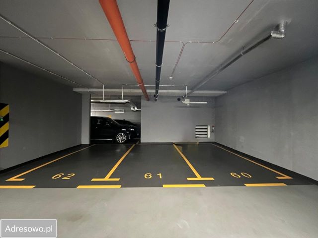 Garaż/miejsce parkingowe Warszawa Wola, ul. Grzybowska. Zdjęcie 1