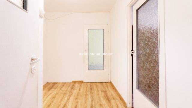 Mieszkanie 4-pokojowe Kraków Czyżyny, os. Dywizjonu 303. Zdjęcie 19