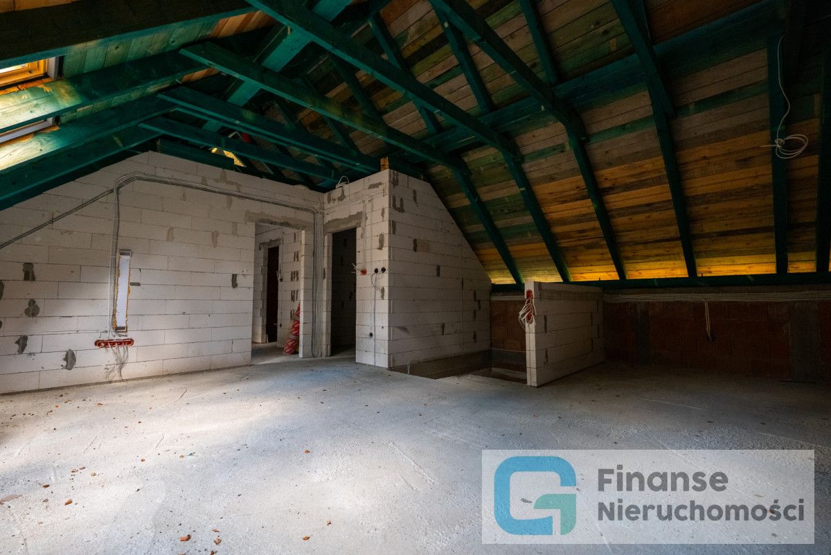 dom wolnostojący, 4 pokoje Lisna. Zdjęcie 16