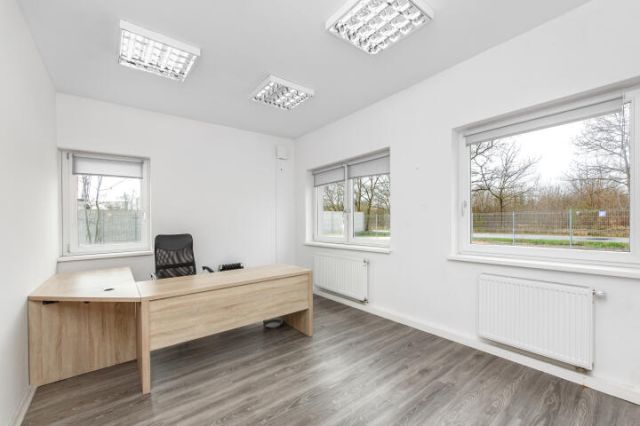 Lokal Wrocław Psie Pole, ul. Pełczyńska. Zdjęcie 14