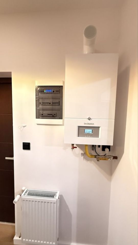 Mieszkanie 3-pokojowe Tomaszowice. Zdjęcie 3