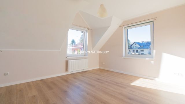 bliźniak, 6 pokoi Wola Luborzycka. Zdjęcie 18