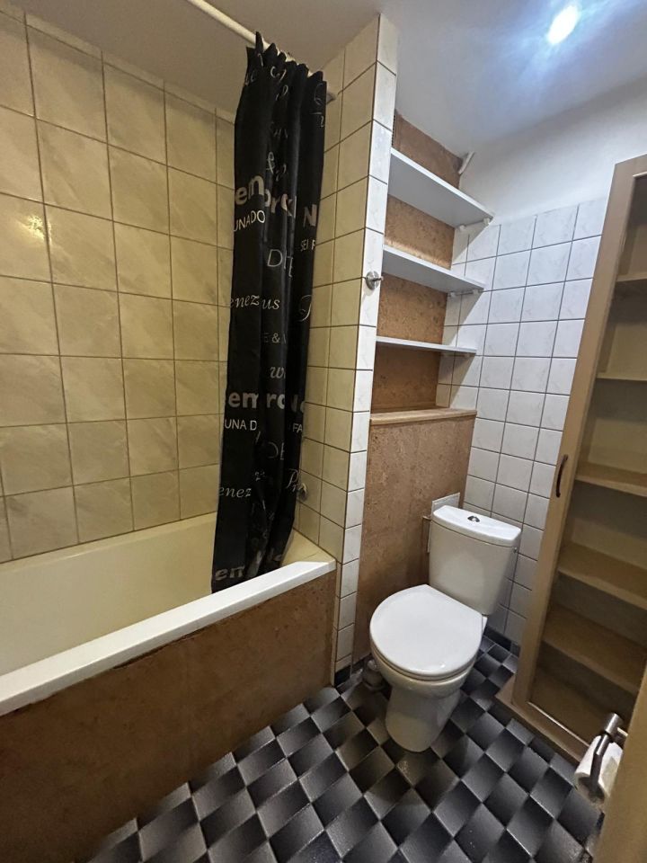 Mieszkanie 3-pokojowe Bełchatów, os. Budowlanych. Zdjęcie 8