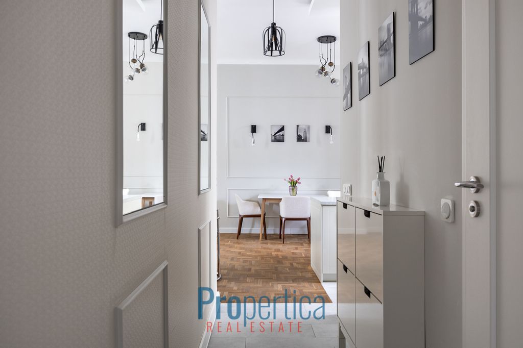 Mieszkanie 2-pokojowe Warszawa Śródmieście, ul. Aleje Ujazdowskie. Zdjęcie 2