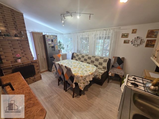 dom wolnostojący, 4 pokoje Poddębie. Zdjęcie 2