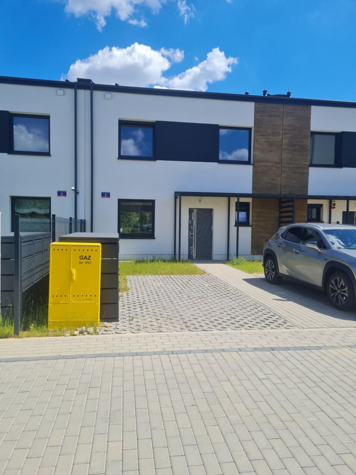 dom szeregowy, 4 pokoje Świdnik Centrum, ul. rotmistrza Witolda Pileckiego. Zdjęcie 1