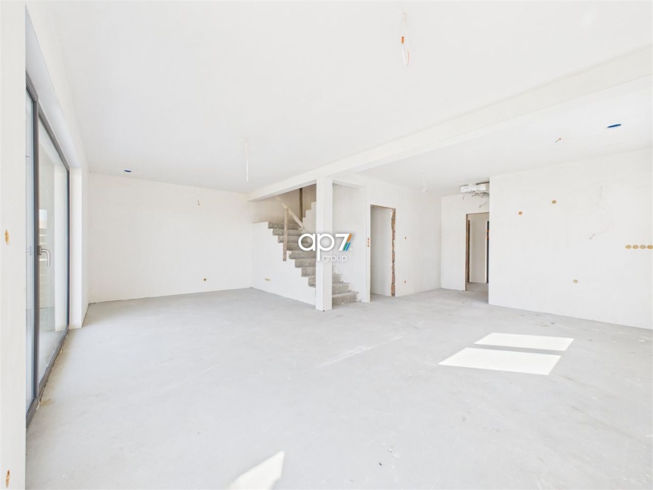 bliźniak, 5 pokoi Cholerzyn. Zdjęcie 8