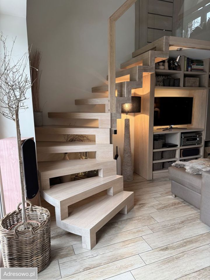 dom wolnostojący, 4 pokoje Bełchatów. Zdjęcie 2