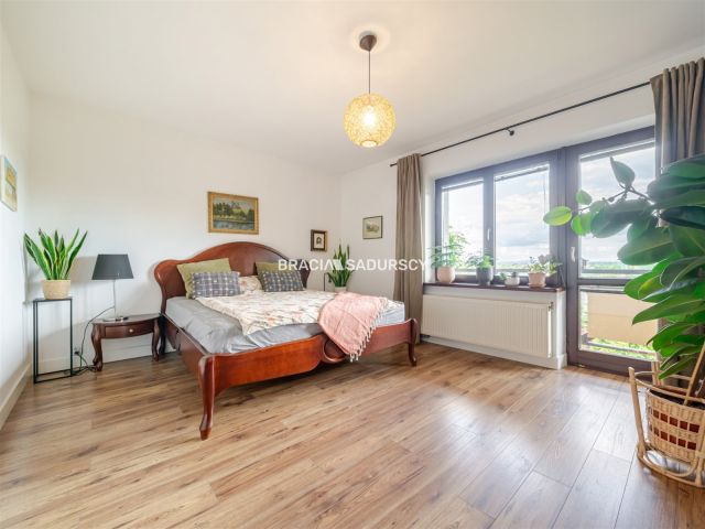 dom wolnostojący, 7 pokoi Mników. Zdjęcie 21