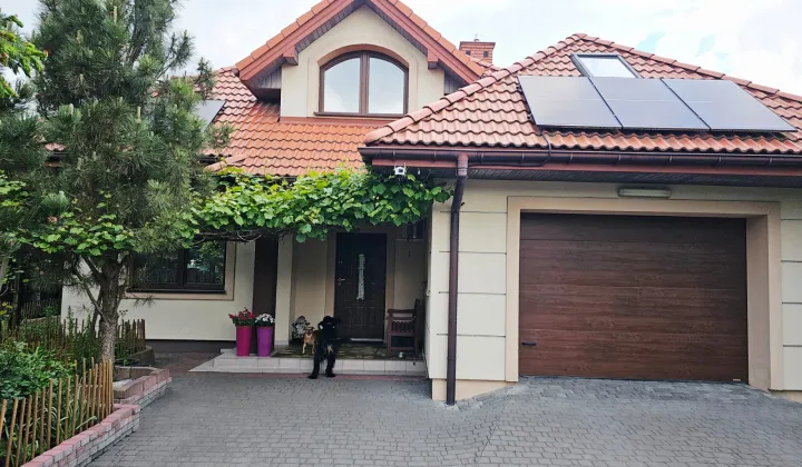 dom wolnostojący, 5 pokoi Borowa Góra, ul. Kameralna