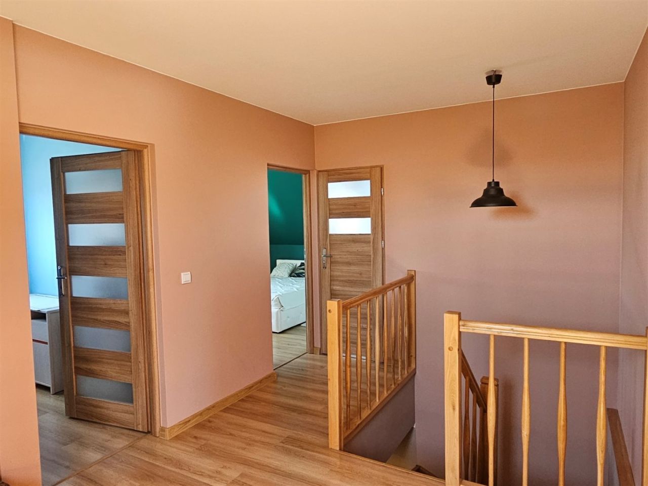 dom wolnostojący, 6 pokoi Świebodzice Ciernie. Zdjęcie 14