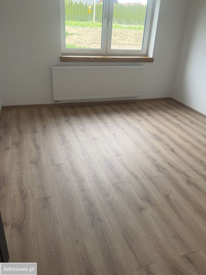 dom wolnostojący, 4 pokoje Pogwizdów. Zdjęcie 4