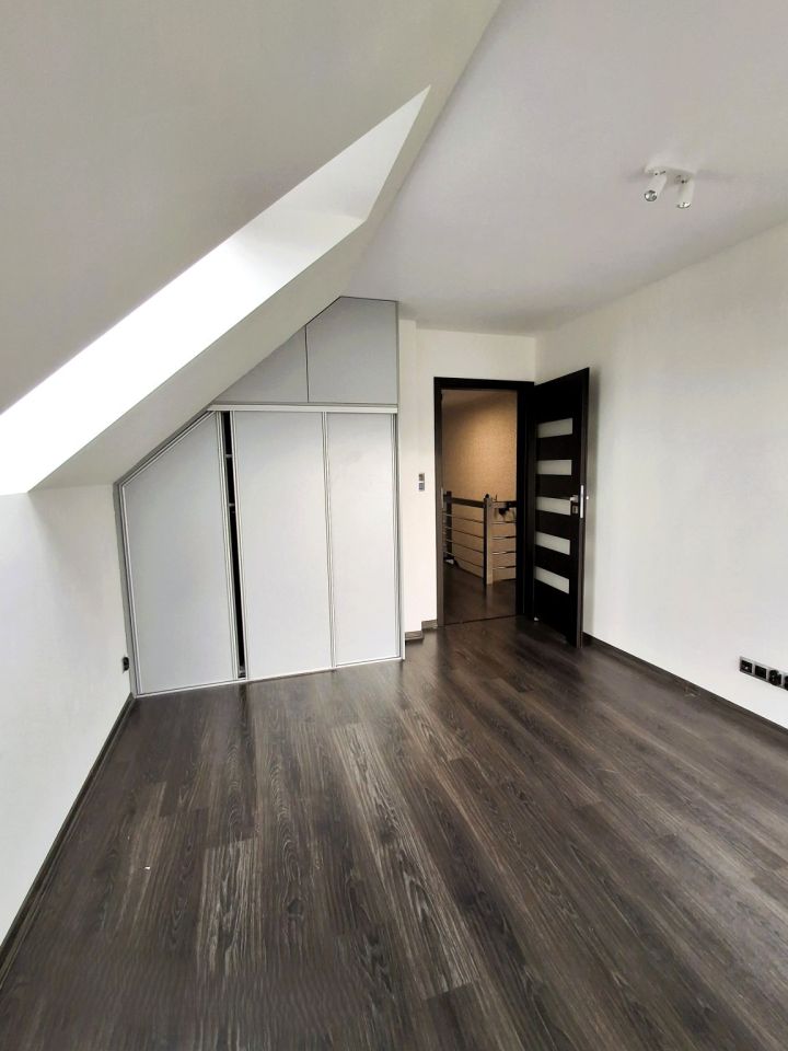 dom wolnostojący, 5 pokoi Trzebiatów, ul. Okrężna. Zdjęcie 8