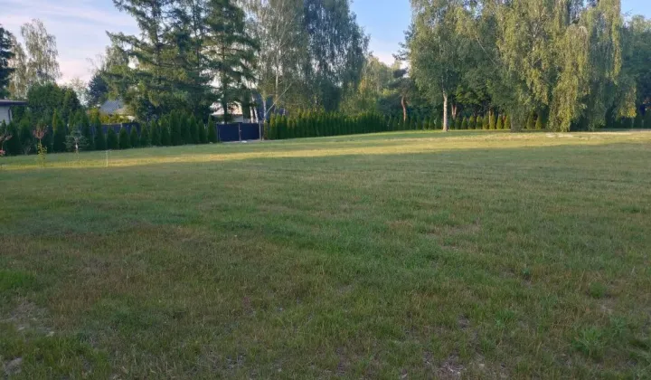 Działka inwestycyjna Krasne