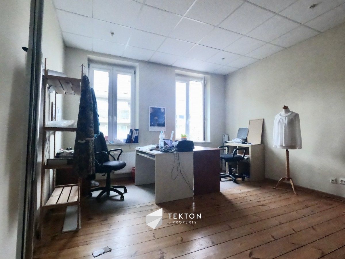 kamienica, 6 pokoi Łódź, ul. Srebrna