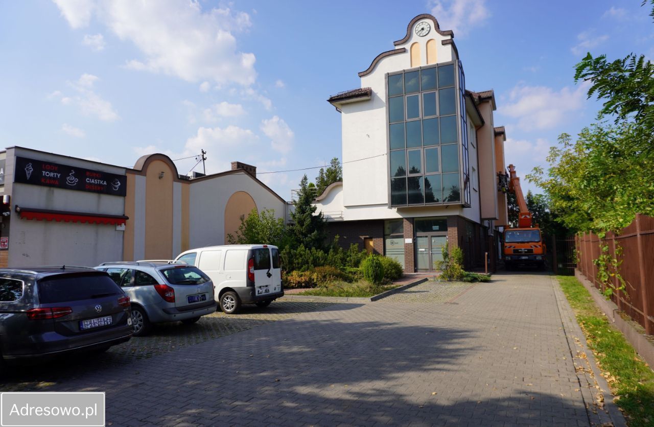 Lokal Kobyłka, al. Jana Pawła II. Zdjęcie 11