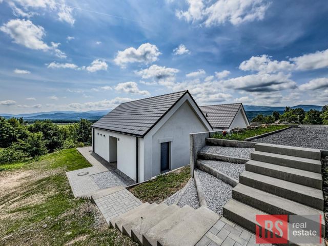 bliźniak, 3 pokoje Wojcieszyce. Zdjęcie 1