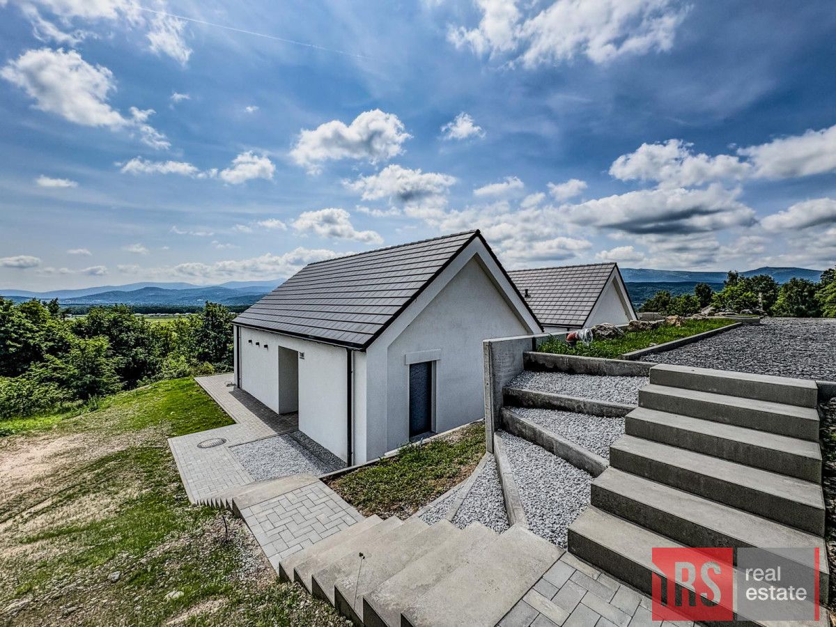 bliźniak, 3 pokoje Wojcieszyce