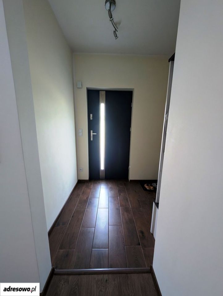 dom szeregowy, 4 pokoje Tarnowskie Góry Repty, ul. Stefana Żeromskiego. Zdjęcie 2