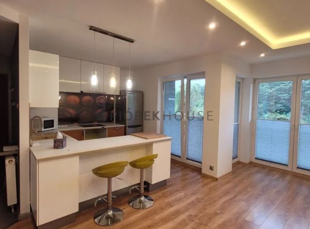 Mieszkanie 3-pokojowe Ząbki, ul. Skrajna. Zdjęcie 1