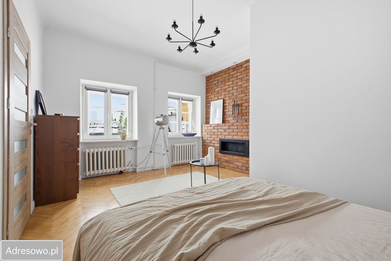 Mieszkanie 3-pokojowe Warszawa Stare Miasto, ul. Świętojańska. Zdjęcie 4