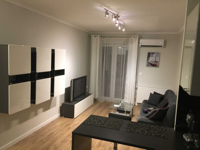 Mieszkanie 2-pokojowe Katowice Muchowiec, ul. Francuska. Zdjęcie 1