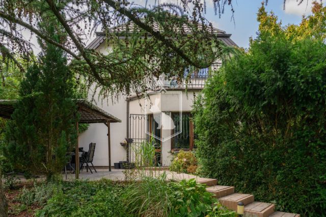 dom wolnostojący, 7 pokoi Warszawa Wesoła, ul. Brata Alberta. Zdjęcie 1