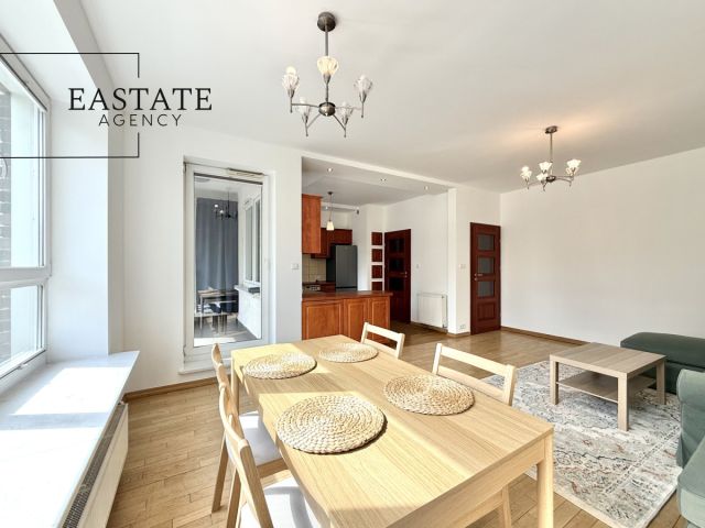 Mieszkanie 3-pokojowe Warszawa Śródmieście, ul. Stawki. Zdjęcie 4