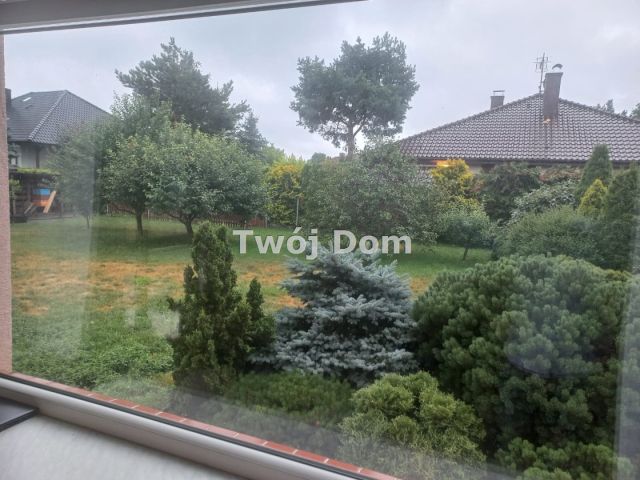 dom wolnostojący, 3 pokoje Zielonka. Zdjęcie 2