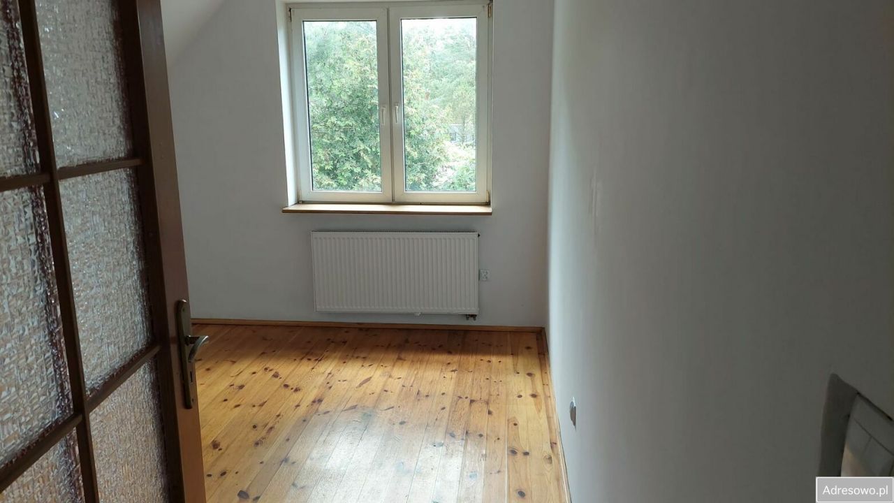 dom wolnostojący, 4 pokoje Grabina, ul. Równa. Zdjęcie 2