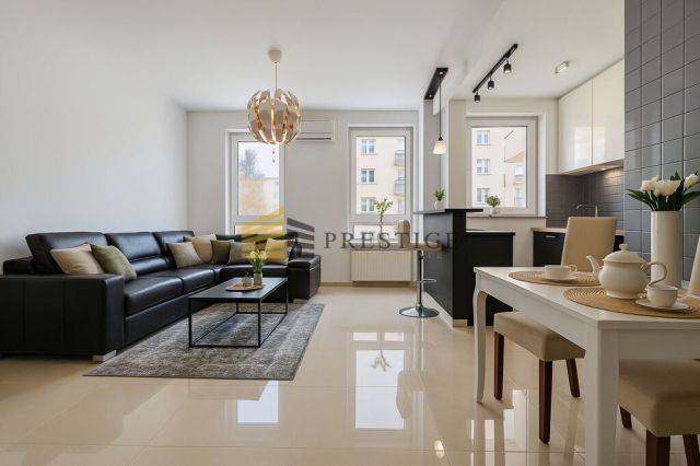 Mieszkanie 2-pokojowe Warszawa Mokotów, ul. Rajska. Zdjęcie 2