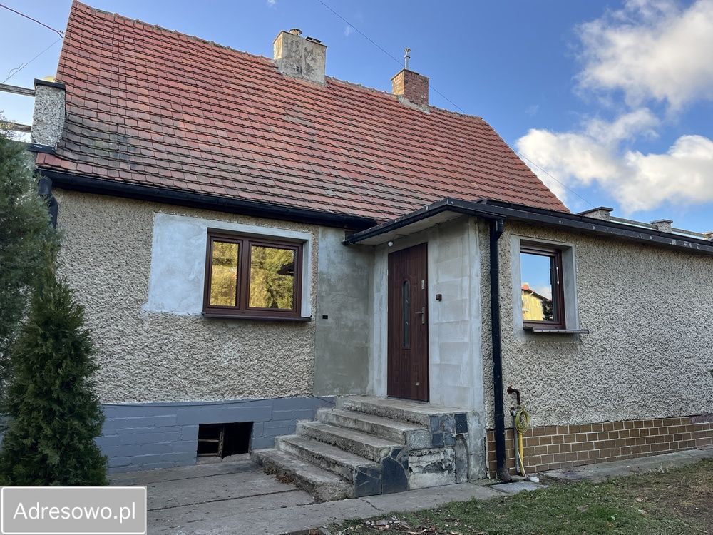 dom wolnostojący, 6 pokoi Piława Górna, os. Małe. Zdjęcie 1