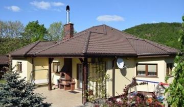 dom wolnostojący, 4 pokoje Chwaliszów, ul. Główna