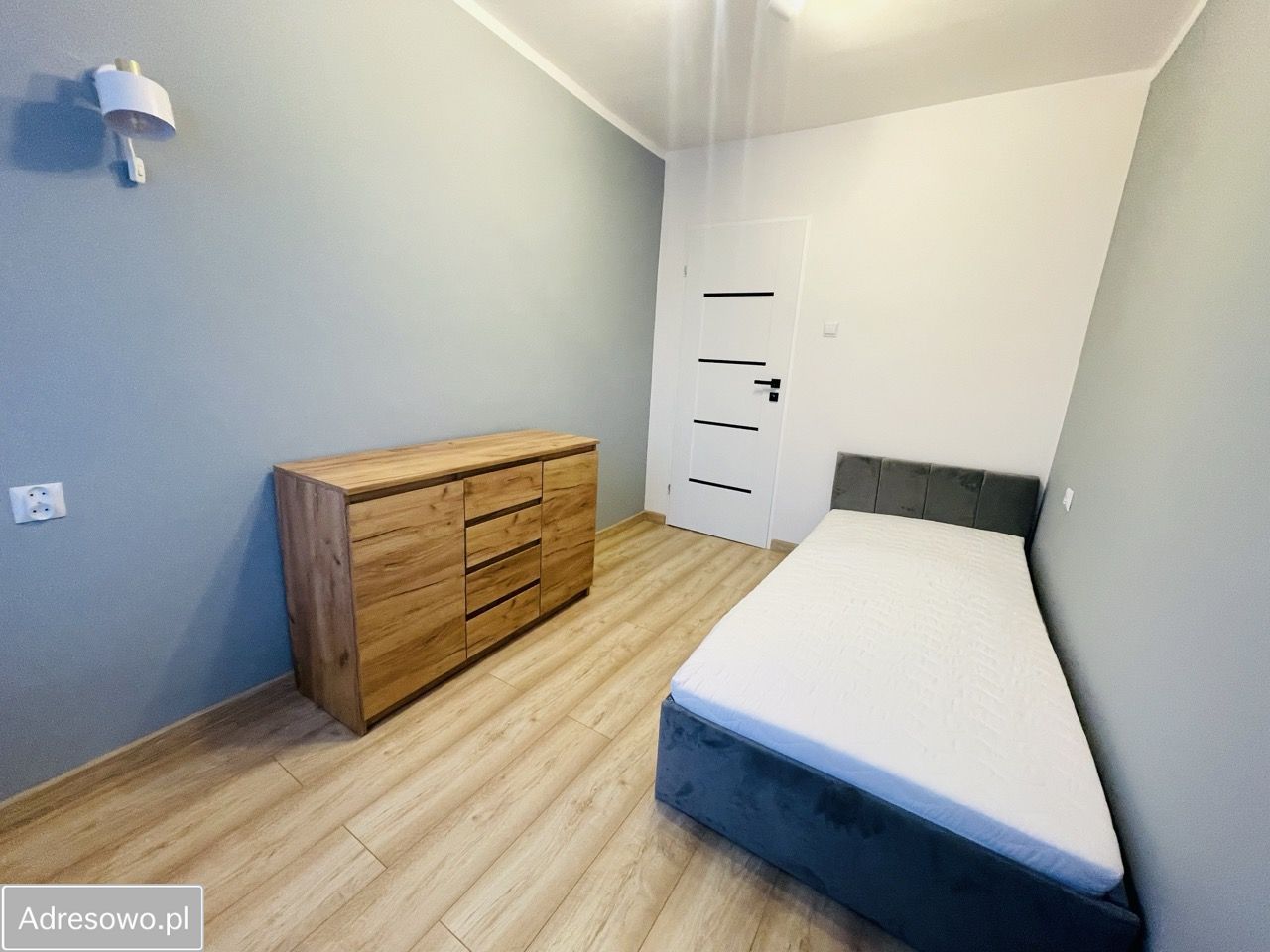 Mieszkanie 4-pokojowe Mąkoszyce. Zdjęcie 8