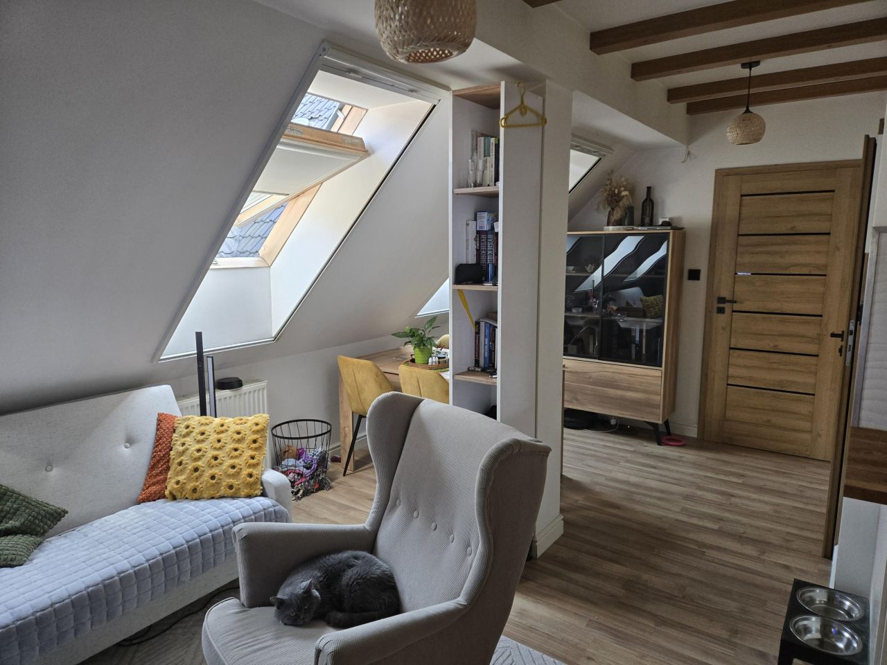 Mieszkanie 3-pokojowe Maksymilianowo, Łabędzia. Zdjęcie 10