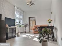 Mieszkanie 4-pokojowe Świdnica Centrum, ul. Środkowa. Zdjęcie 1