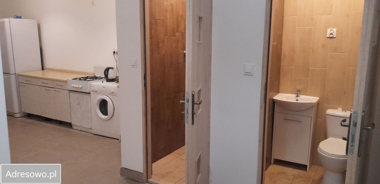 dom wolnostojący, 5 pokoi Sączów, ul. Pocztowa. Zdjęcie 2