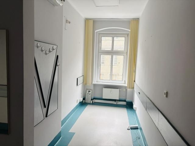 Mieszkanie 1-pokojowe Opole Śródmieście, ul. ks. Konstantego Damrota. Zdjęcie 2