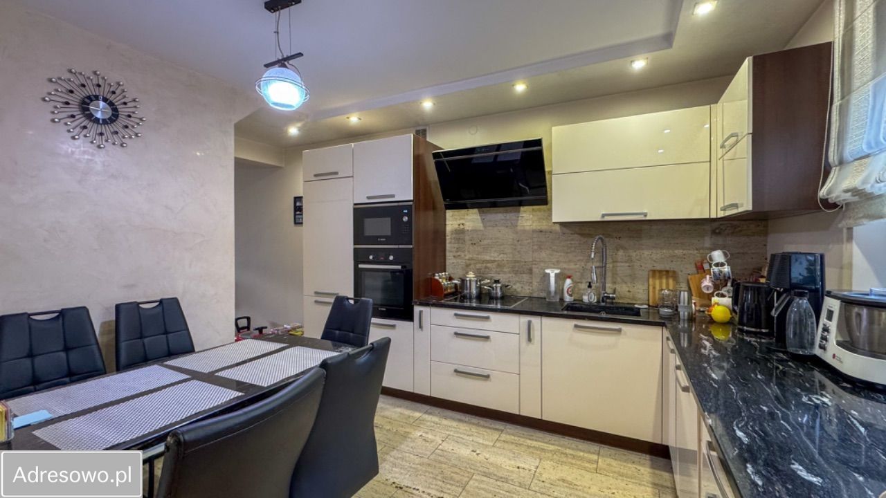 dom szeregowy, 6 pokoi Oława, ul. Adama Mickiewicza. Zdjęcie 9