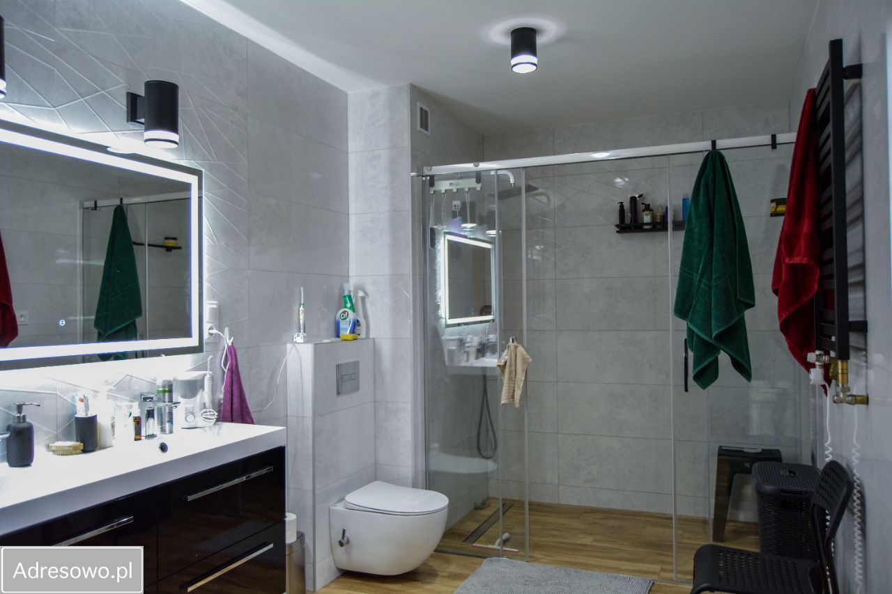 dom szeregowy, 6 pokoi Wałcz, os. Piastowskie. Zdjęcie 6