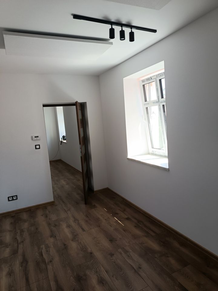 Mieszkanie 3-pokojowe Henryków, pl. Cystersów. Zdjęcie 5