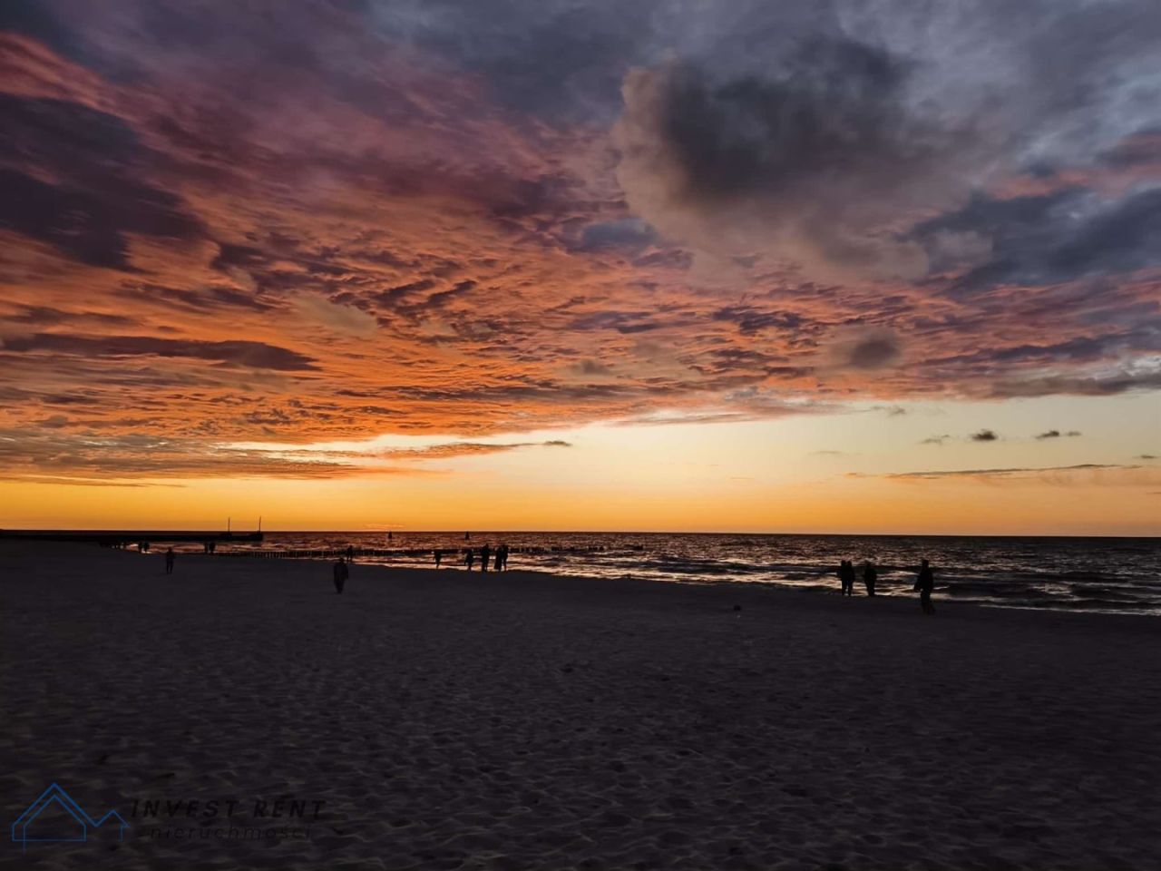 dom wolnostojący, 20 pokoi Dźwirzyno, ul. Brzozowa. Zdjęcie 20