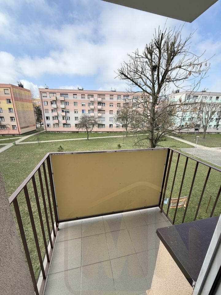 Mieszkanie 3-pokojowe Leszno, ul. Bułgarska. Zdjęcie 2